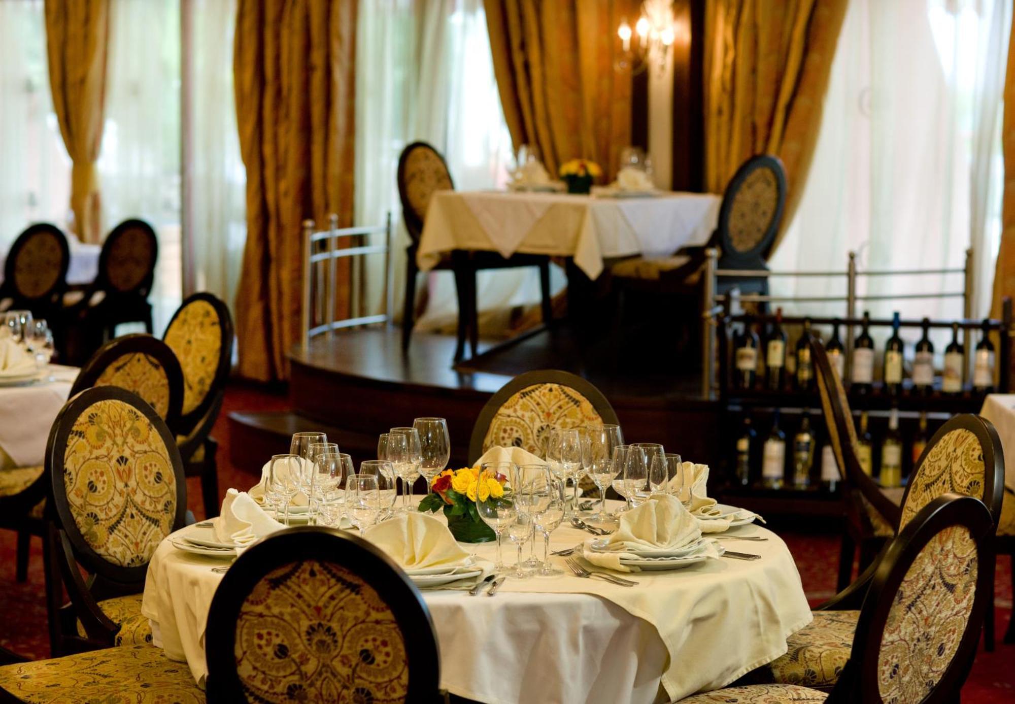 อะพอลโล โกลเดน แซนด์ - อัลตร้า ออล อินคลูซีฟ Hotel โกลเดน แซนส์ ร้านอาหาร รูปภาพ